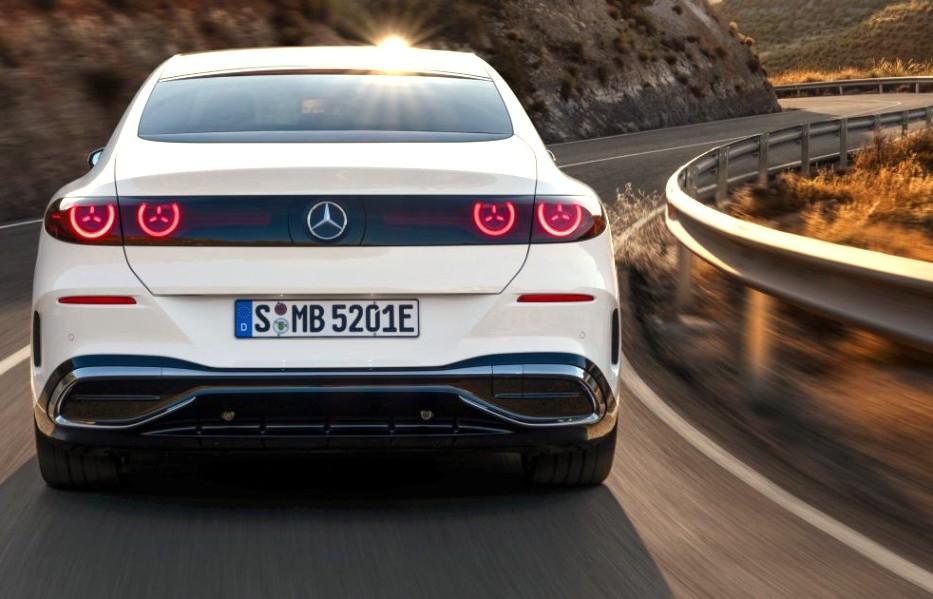 The new electric Mercedes C-Class 3